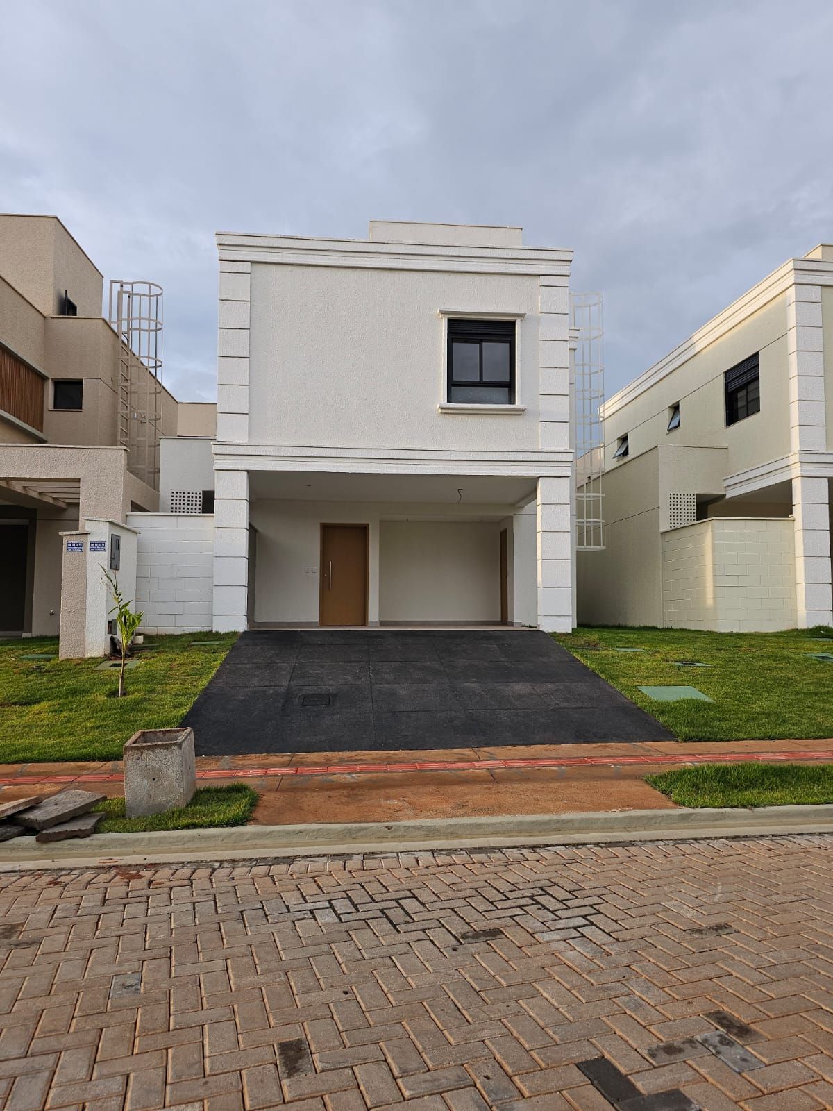 SOBRADO NO JARDINS MARSELHA