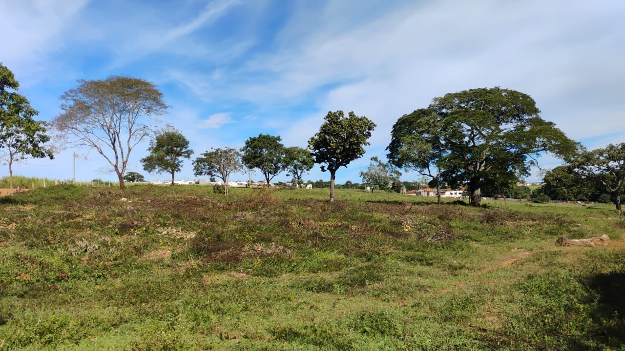 Área em Senador Canedo - Excelente Localização na Expansão Urbana!