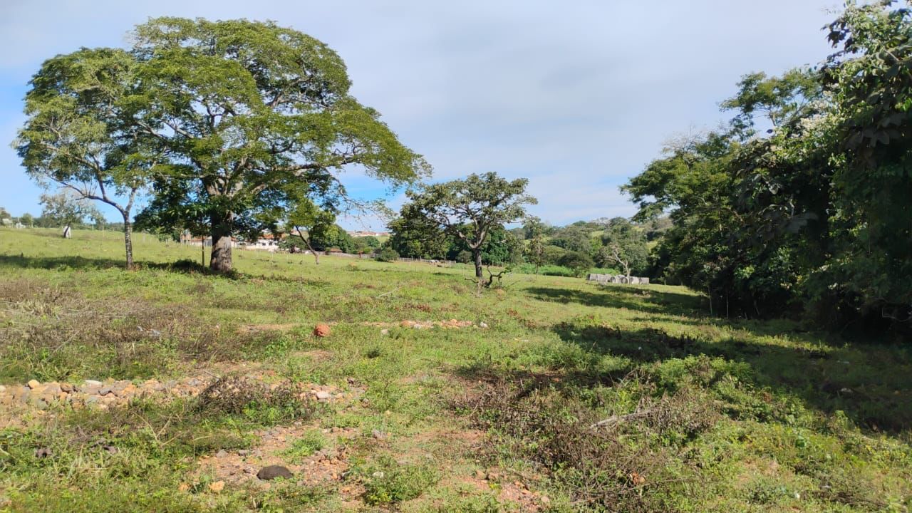 Área em Senador Canedo - Excelente Localização na Expansão Urbana!