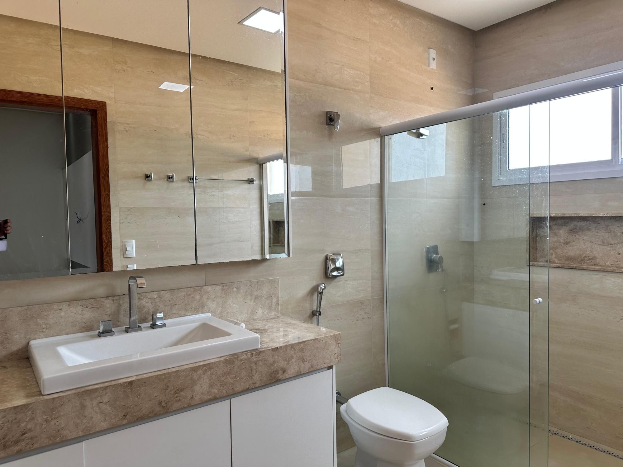 Lindo Sobrado à Venda no Condomínio Portal Sul – Bela Vista de Goiás