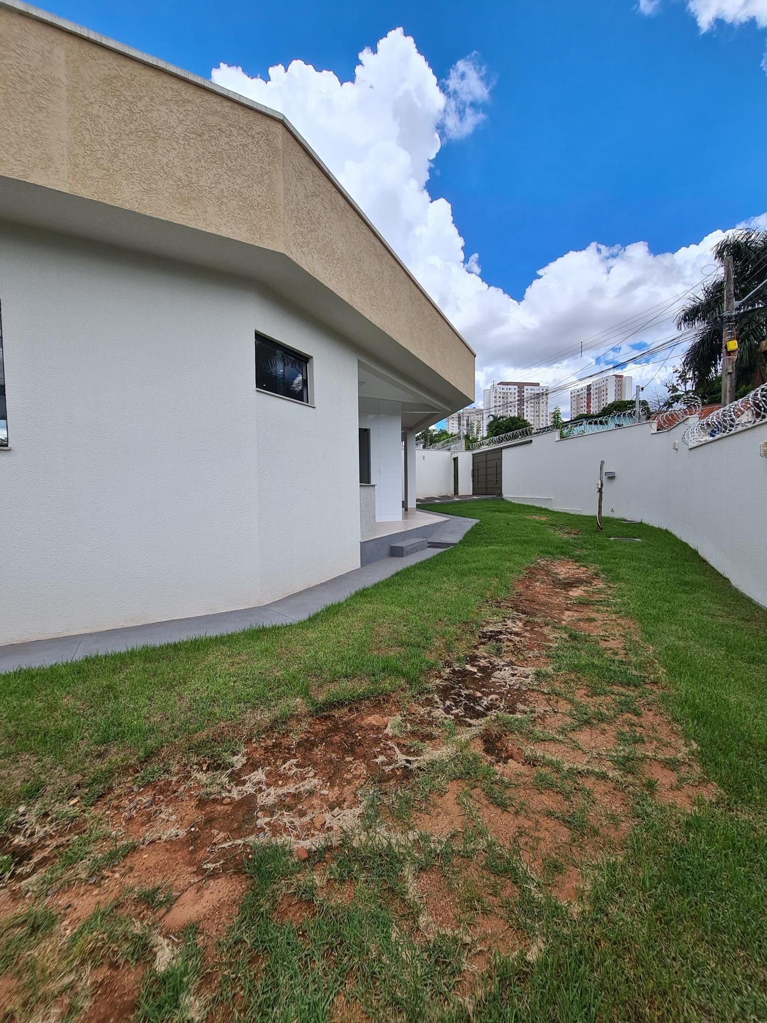 Casa com armários planejados no Setor Faiçalville
