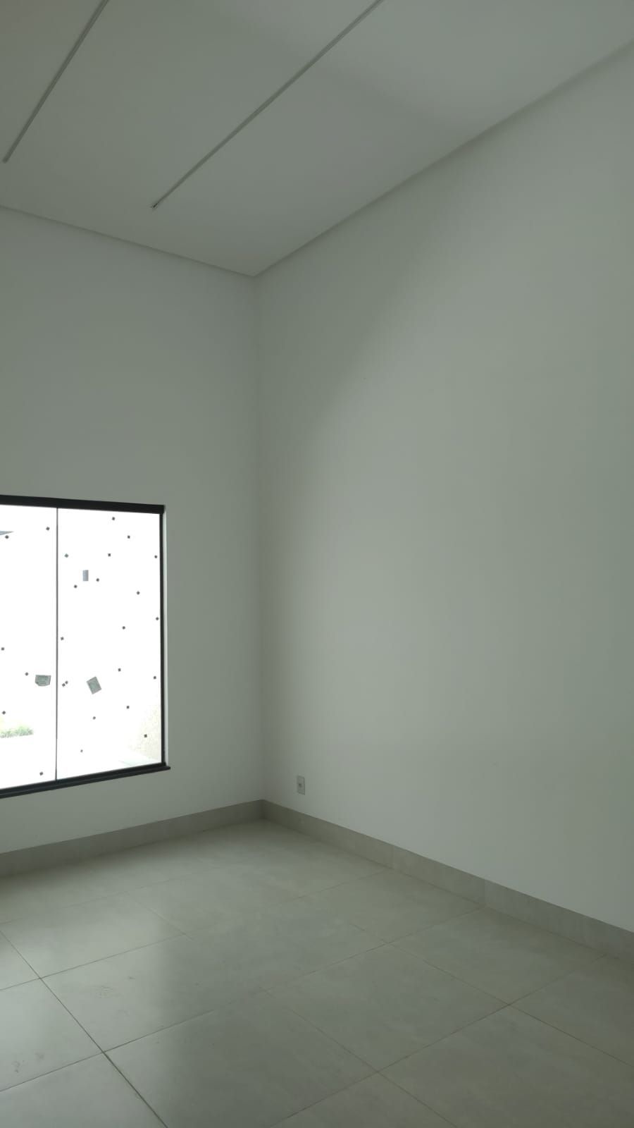 Casa 3 quartos sendo 1 suíte