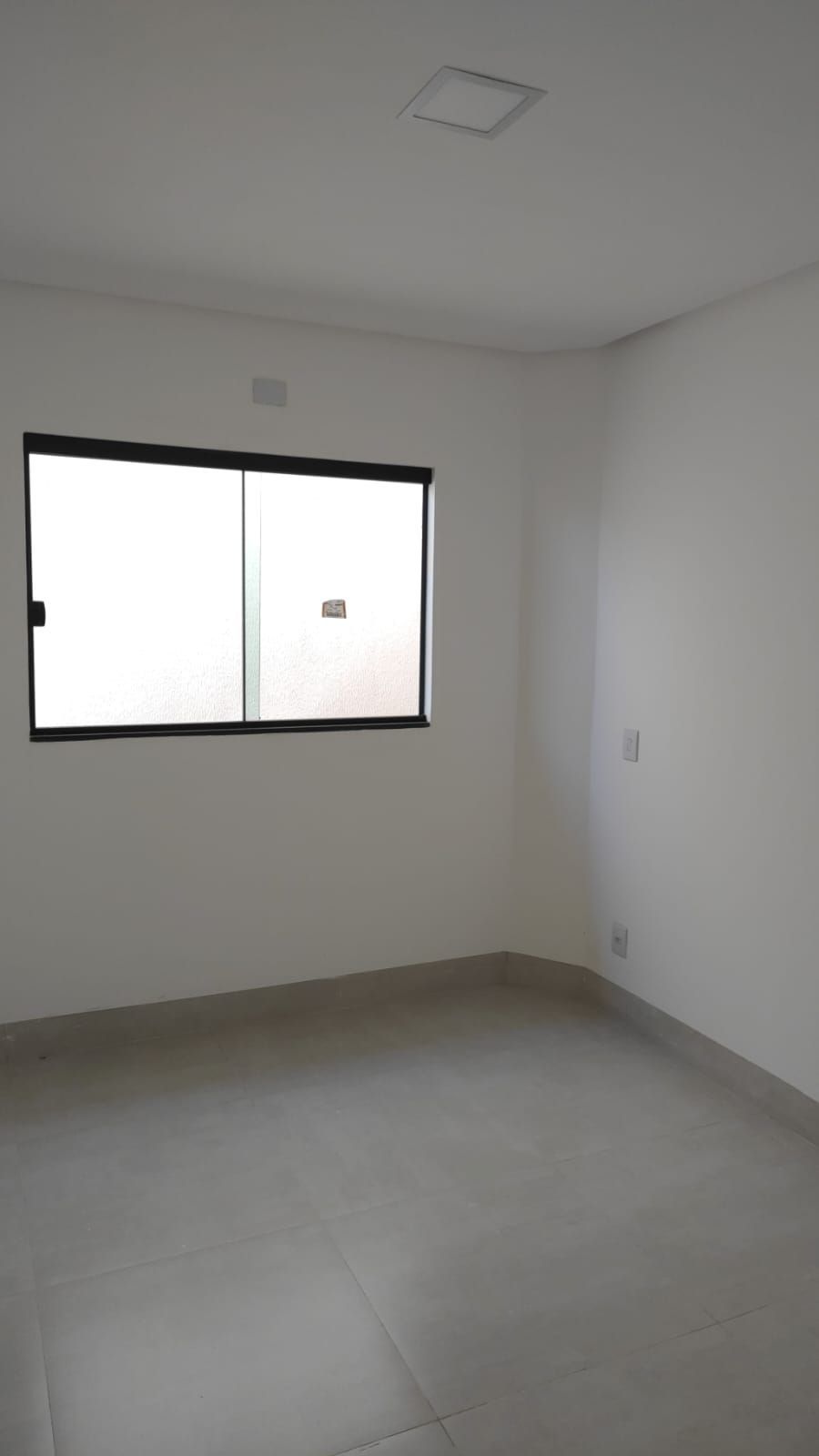 Casa 3 quartos sendo 1 suíte