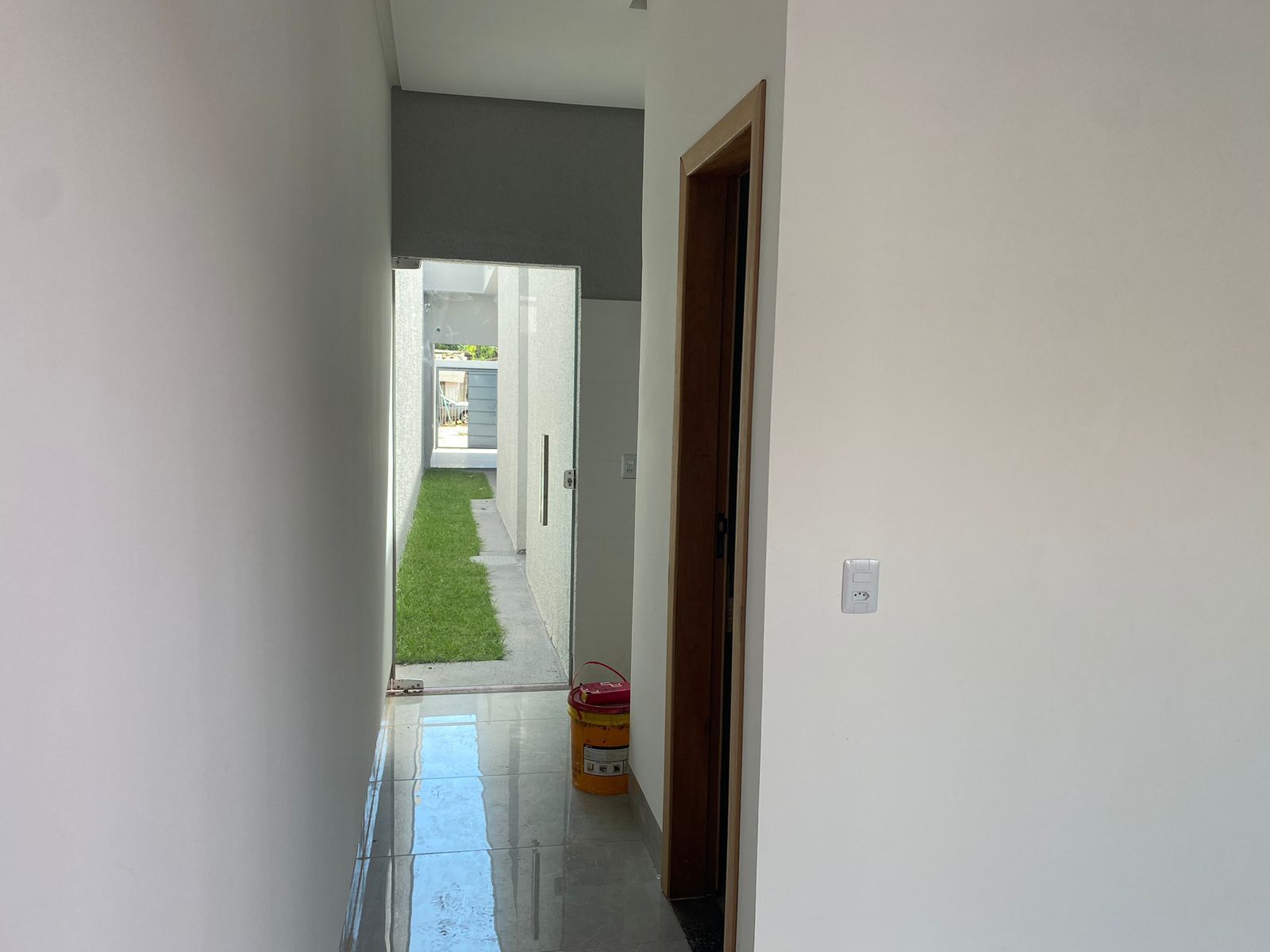 Casa 3 quartos sendo 1 suíte