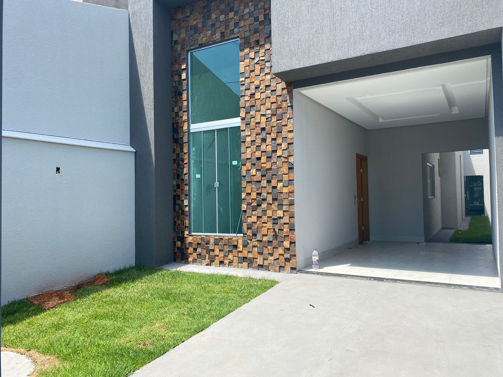 Casa 3 quartos sendo 1 suíte