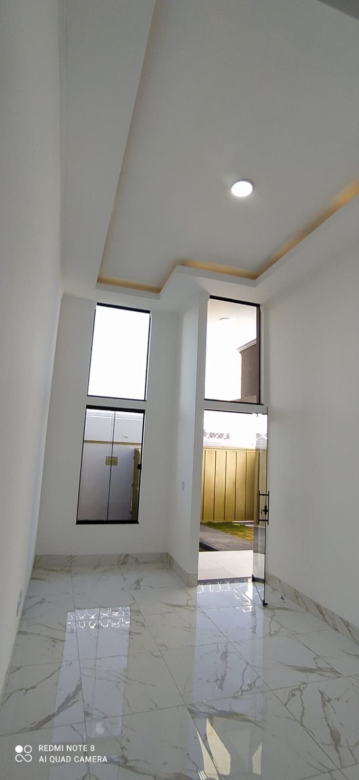 Casa 3 quartos sendo 1 suíte