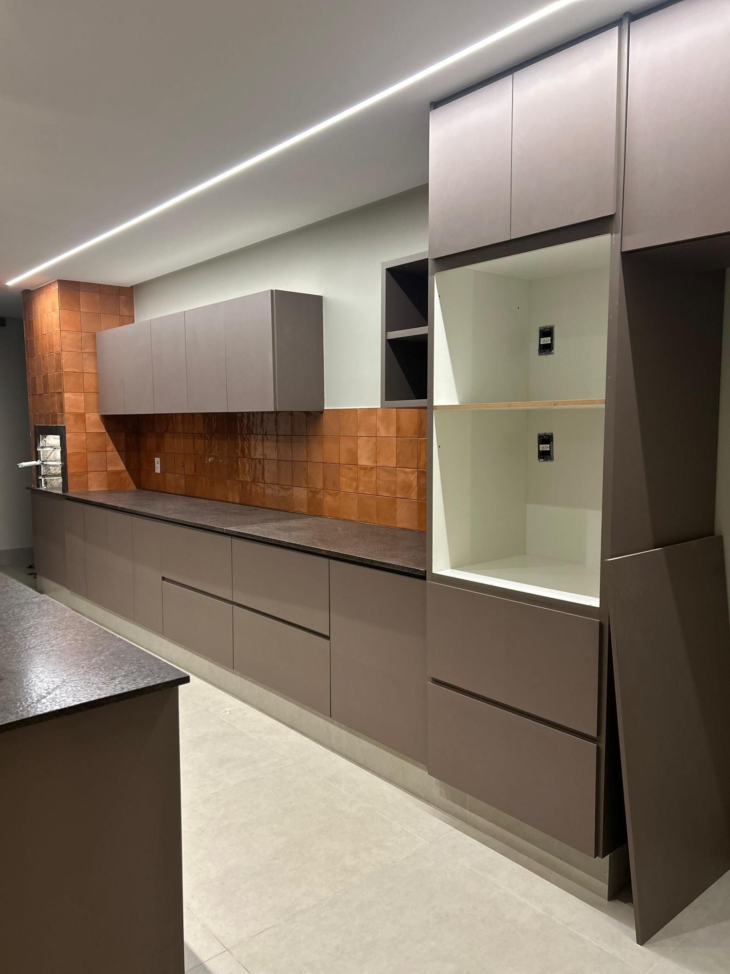 Sobrado luxuoso no Jardins Capri