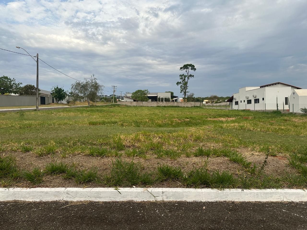 Chácara em condomínio em Bela Vista de Goiás, oportunidade única