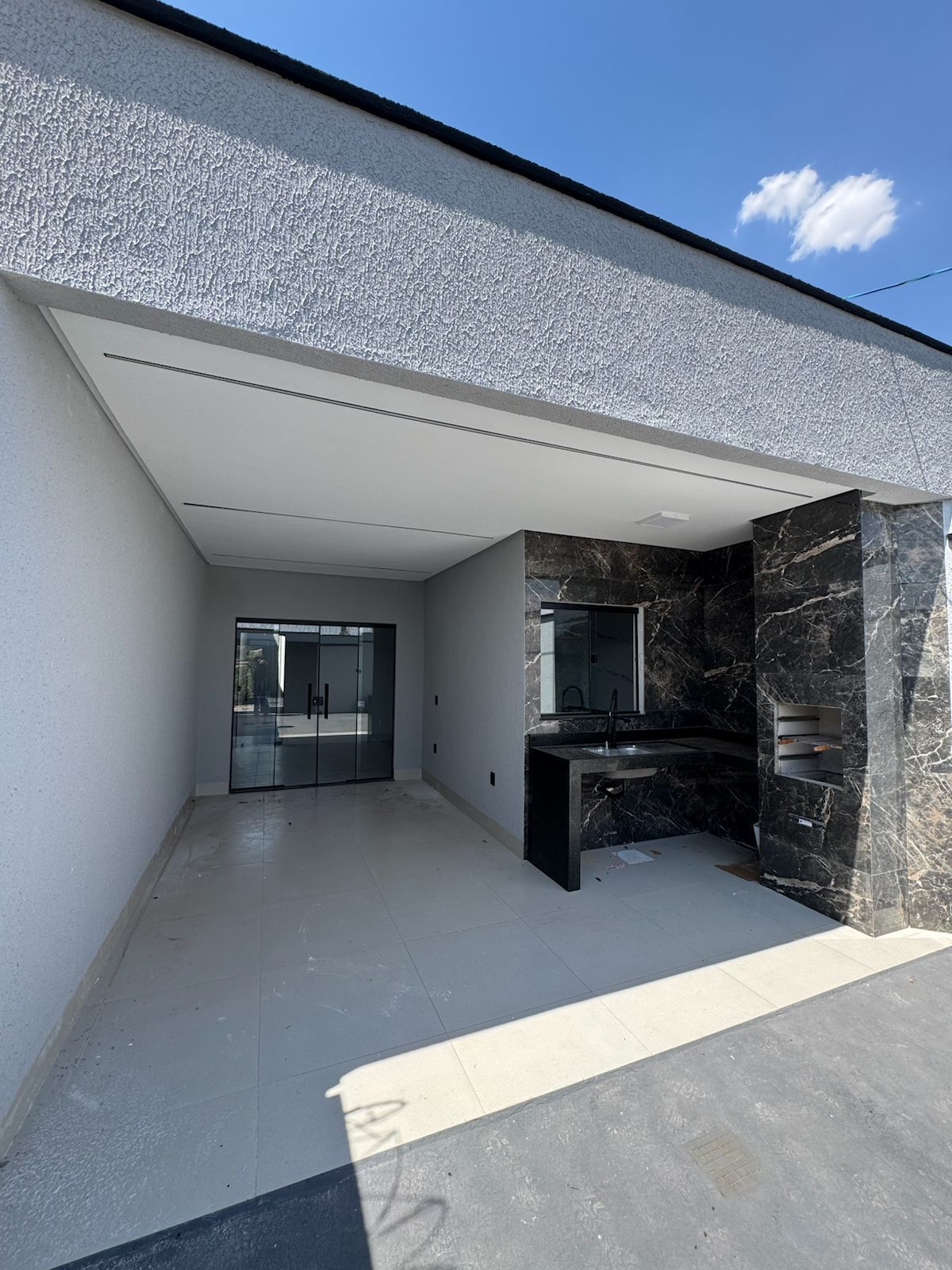 Casa à venda no Flor do Ipê – Senador Canedo
