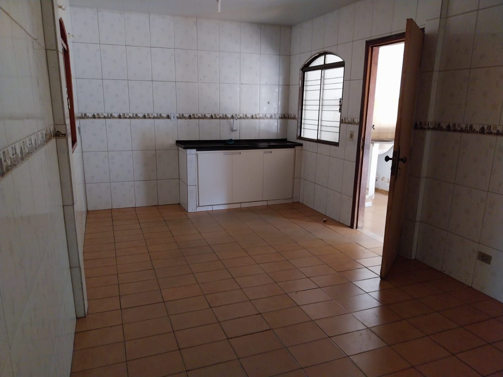 Casa bem localizada no Papillon Park