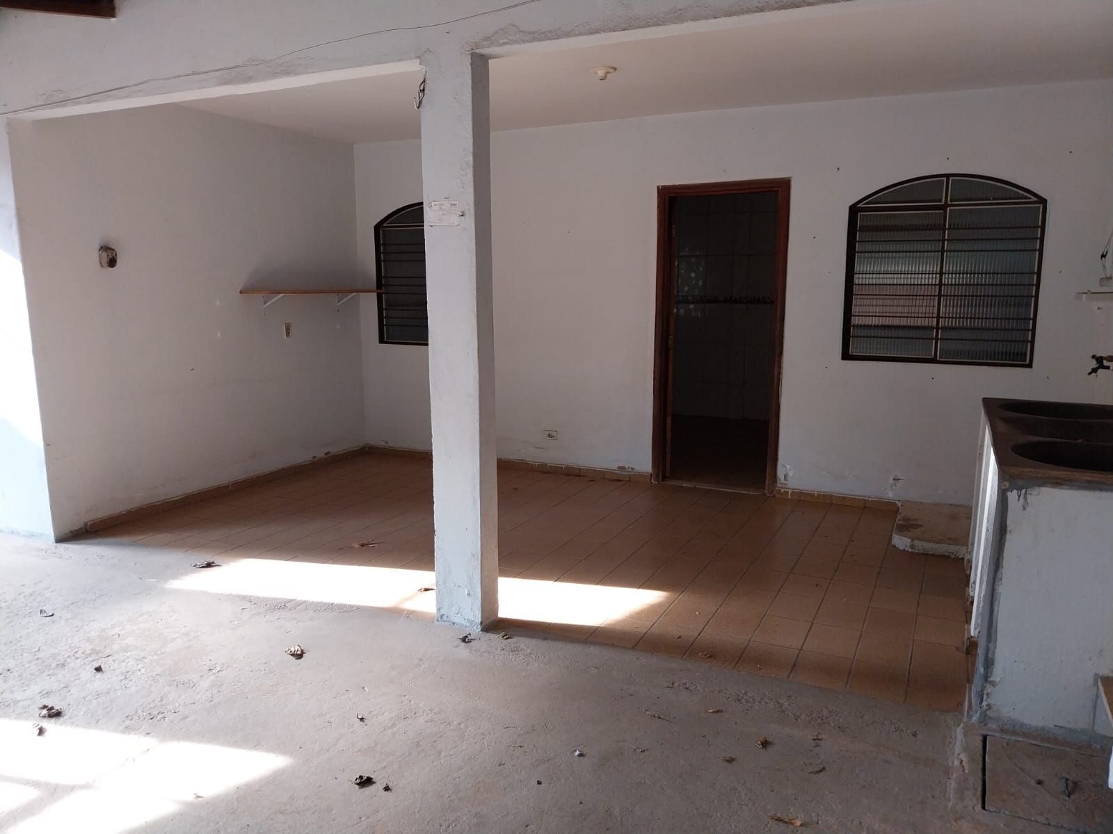 Casa bem localizada no Papillon Park