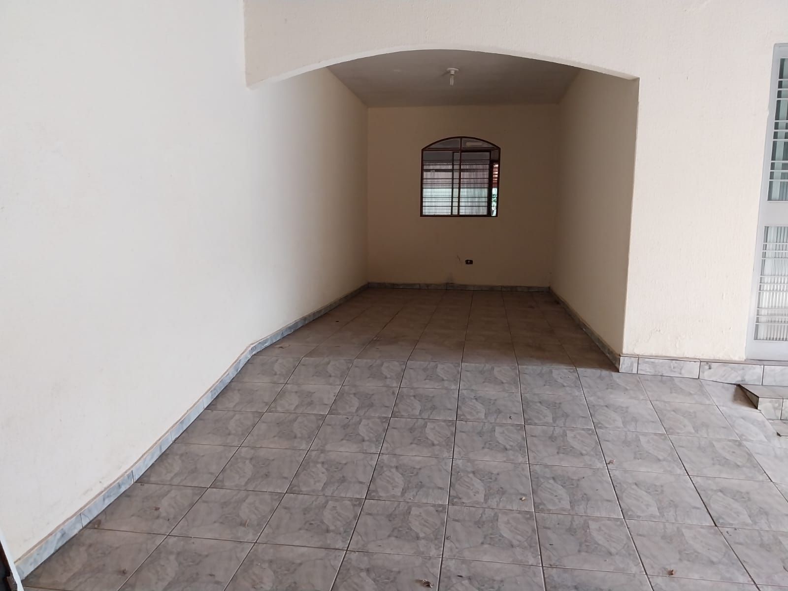 Casa bem localizada no Papillon Park