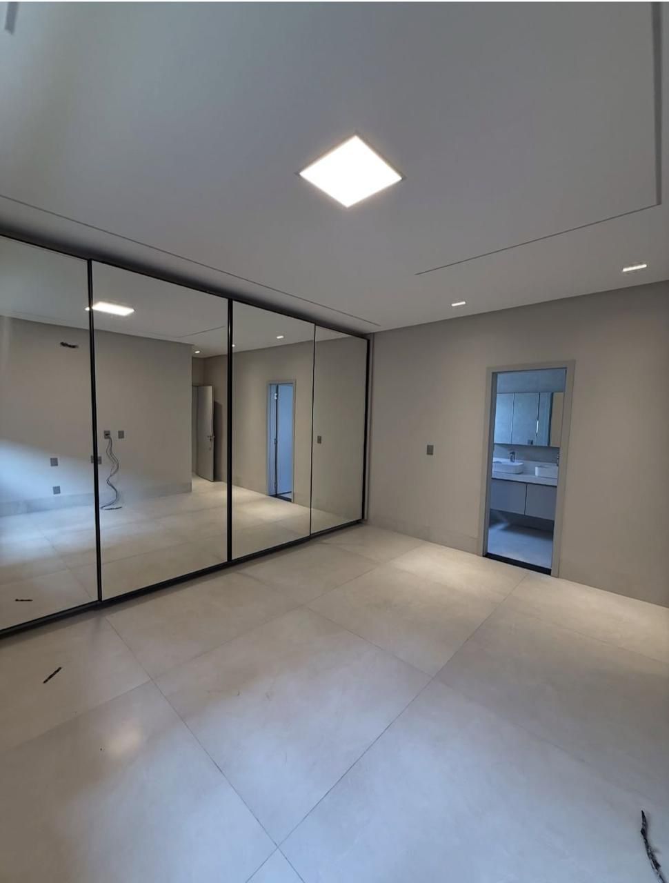 Casa 3q 3 suites condominio Sevilha