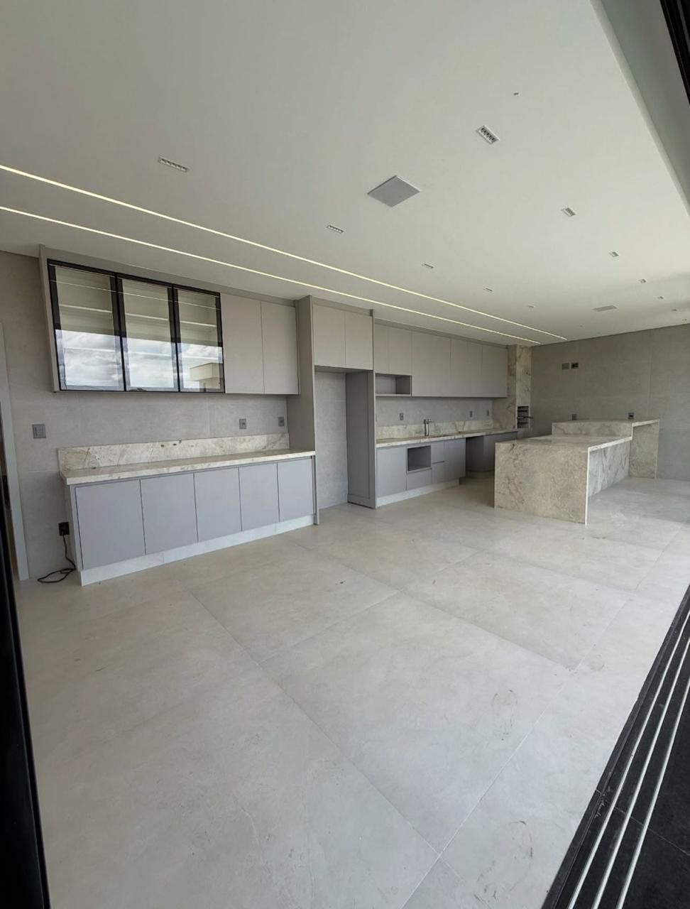 Casa 3q 3 suites condominio Sevilha