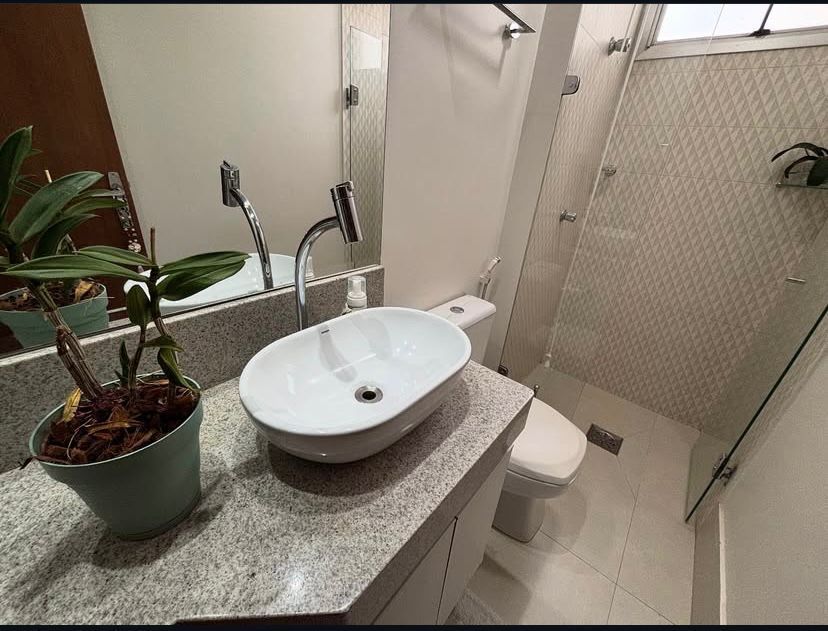 APARTAMENTO Á VENDA- JARDIM GOIÁS COM 2 QUARTOS SENDO 1SUÍTE