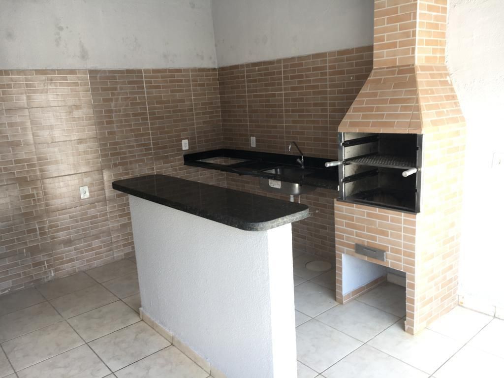 Casa com 4 quartos e 2 suite Residencial Canada