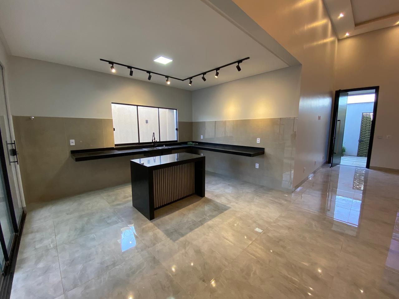 Casa 3 suites plenas Setor Faiçalville