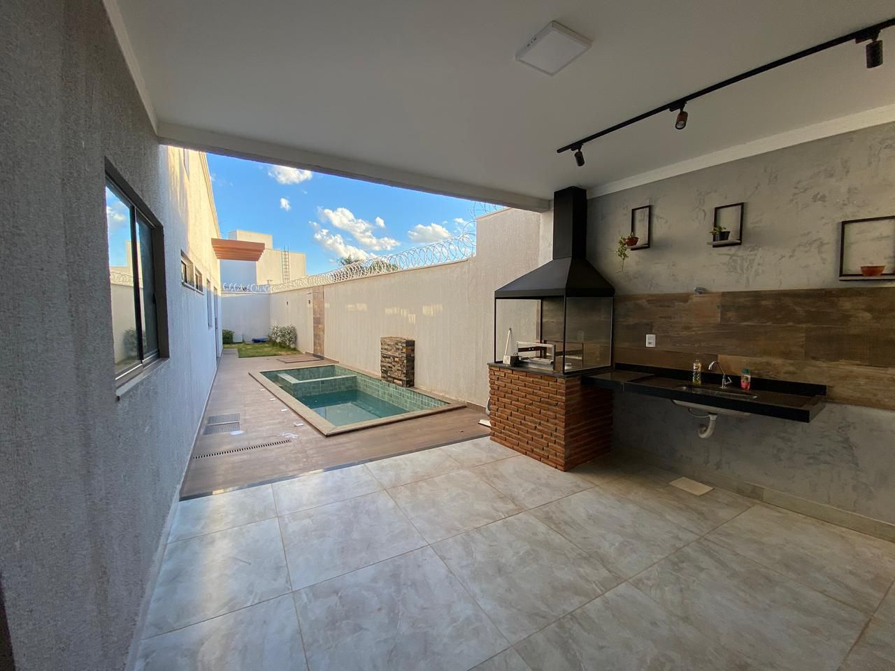 Casa 3 suites plenas Setor Faiçalville