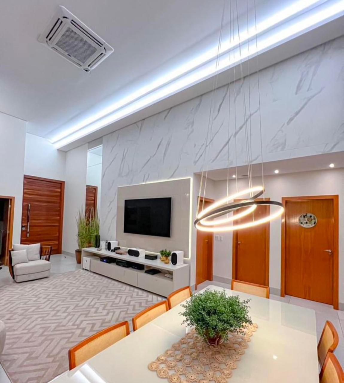 VENDO CASA TÉRREA - JARDINS NÁPOLES TERRENO DE 390M2