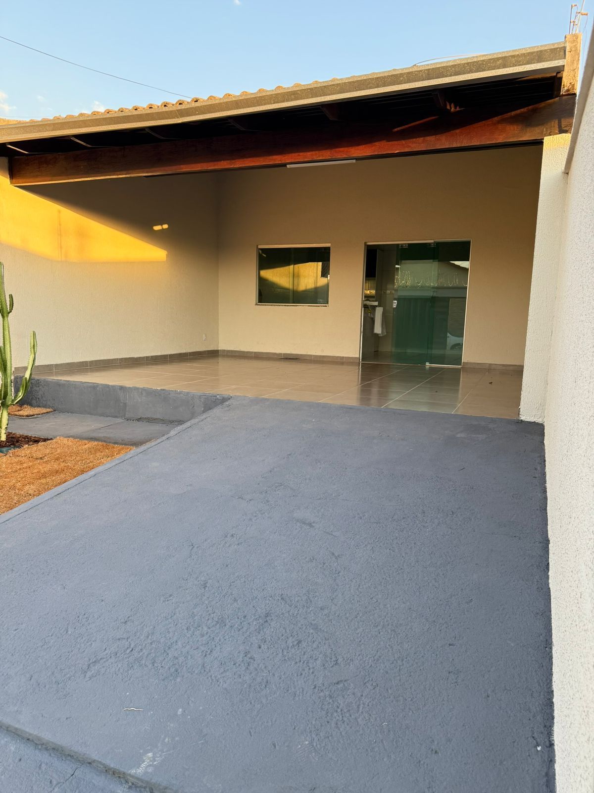 Casa 3 quartos - Jd. Itaipu