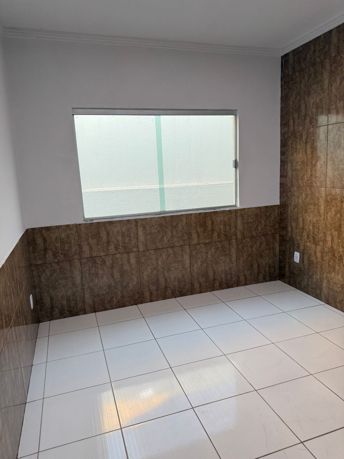 Casa 3 quartos - Jd. Itaipu