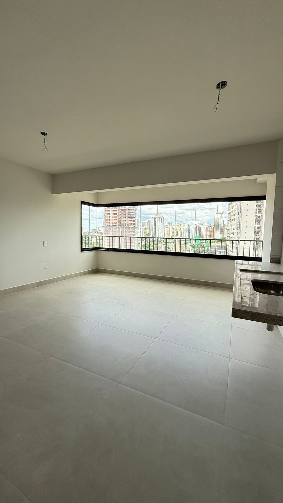 RESIDENCIAL LAGO AREIÃO