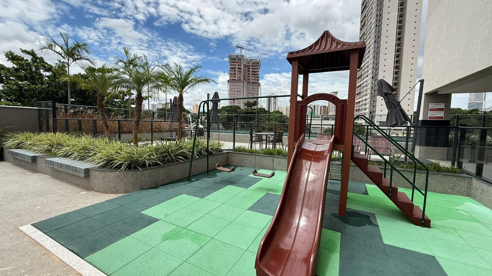RESIDENCIAL LAGO AREIÃO