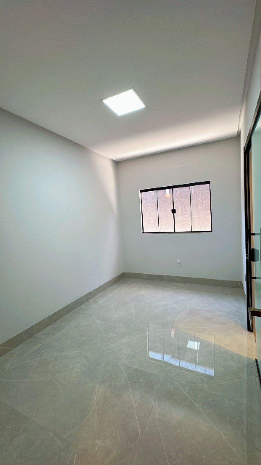 casa 3 quartos com piscina Setor Jardim Atlantico
