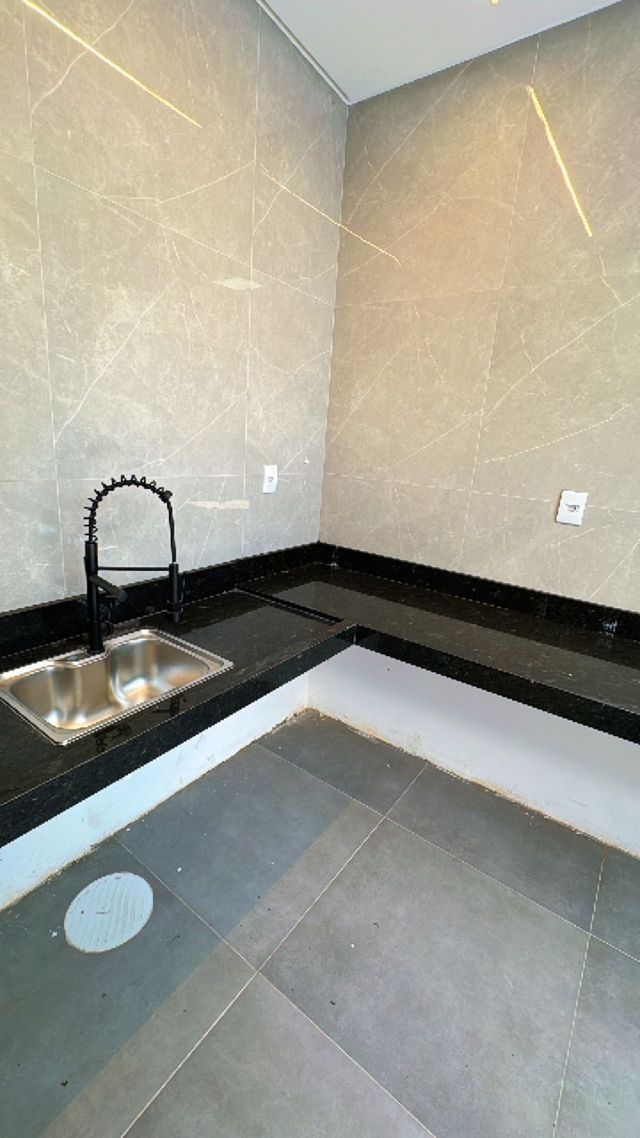casa 3 quartos com piscina Setor Jardim Atlantico