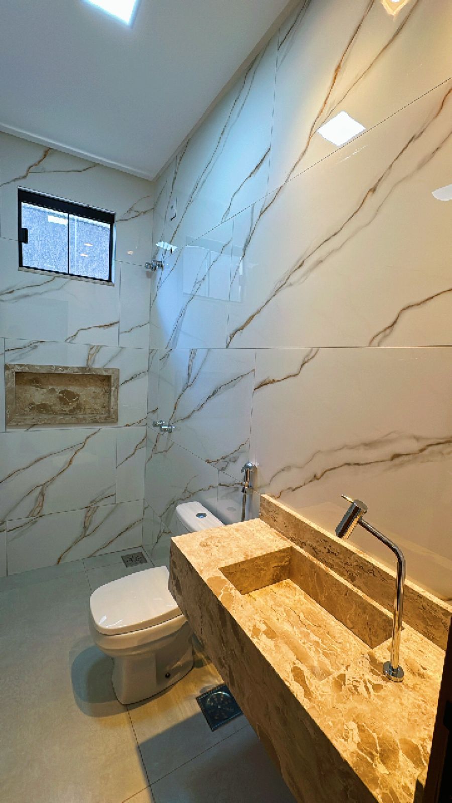 casa 3 quartos com piscina Setor Jardim Atlantico