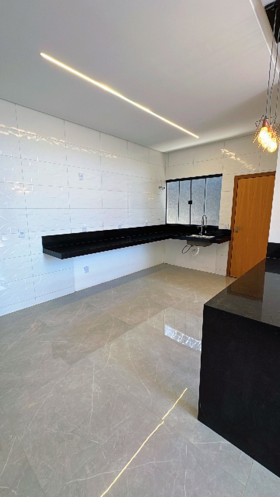 casa 3 quartos com piscina Setor Jardim Atlantico