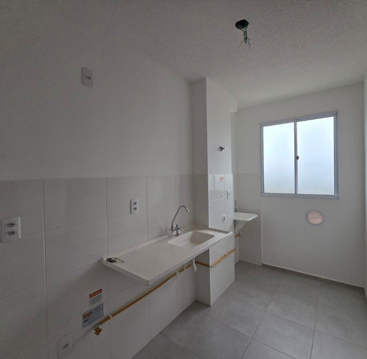 Apartamento de frente para a W1