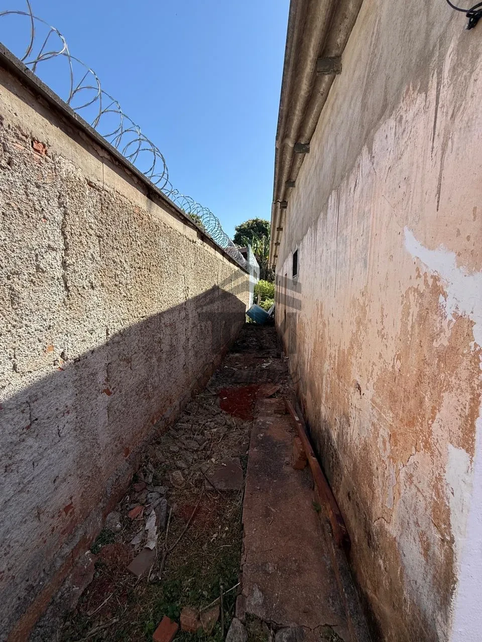 Imagens do imóveis 2 lotes com 1.000 metros e  3 casas no setor sudoeste