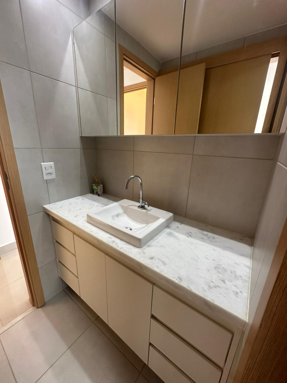 Imagens do imóveis Apartamento Mobiliado de Alto Padrão com 3 Suítes e Vista para o Morro Serrinha