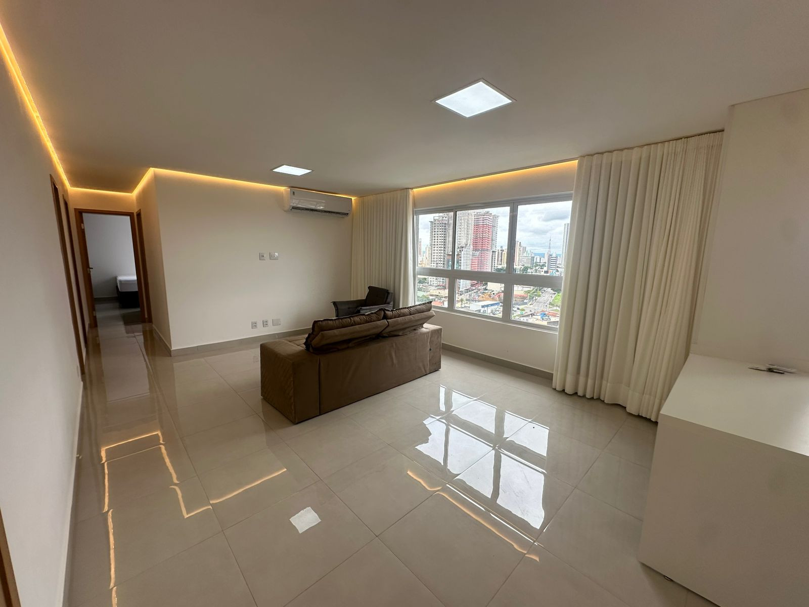 Imagens do imóveis Apartamento Mobiliado de Alto Padrão com 3 Suítes e Vista para o Morro Serrinha