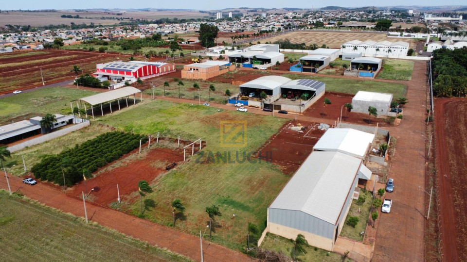 Imagens do imóveis Barracão Galpão Á Venda Parque Industrial Ardo Ernesto Venturelli 556m2 - Sertanópolis-PR