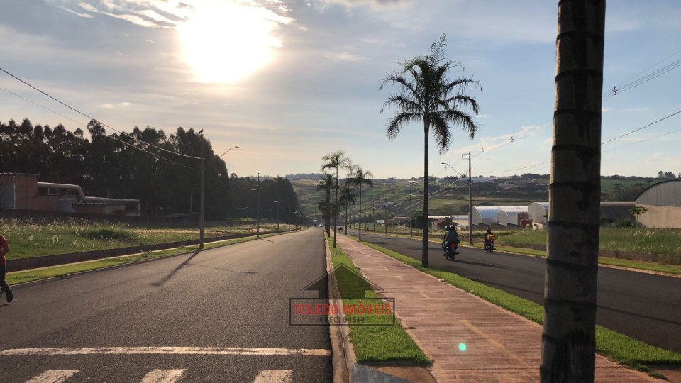 Empreendimento - Av. Uirapuru Laranja Jd. Santa Alice II