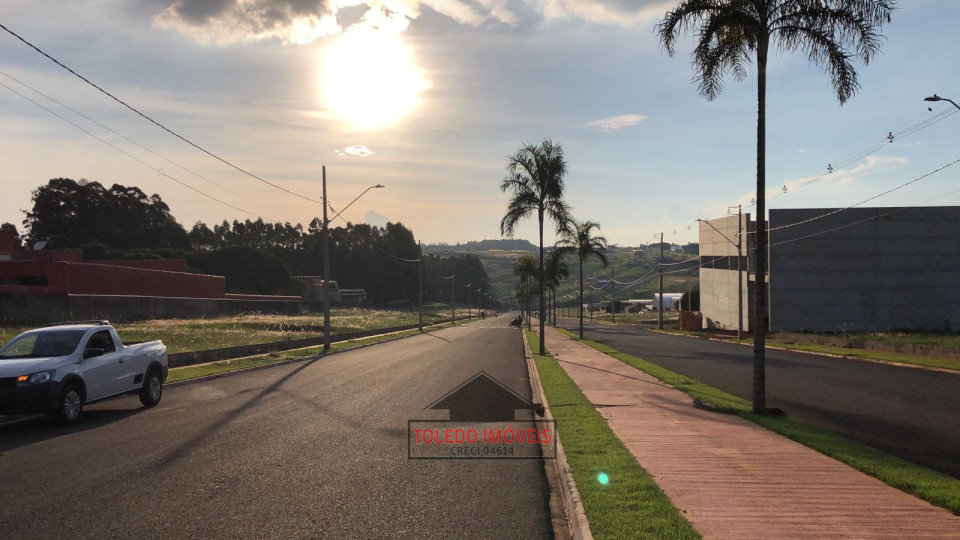 Empreendimento - Av. Uirapuru Laranja Jd. Santa Alice II