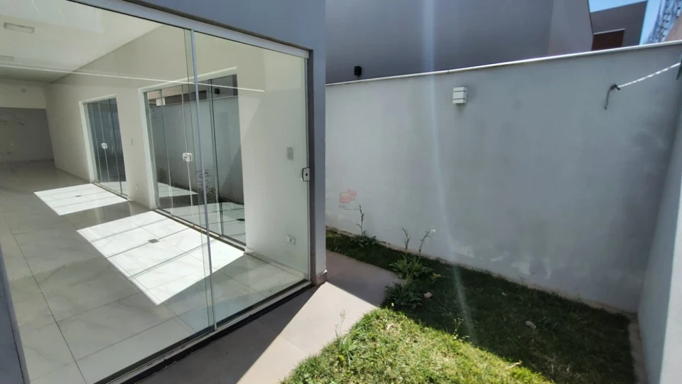 Imagens do imóveis Casa Em Condomínio À Venda Parque Taua- Aranguá Londrina