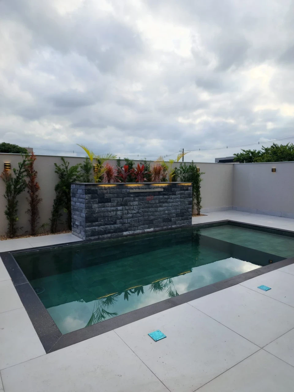 Imagens do imóveis Casa 3 Suítes Em Condomínio À Venda Parque Tauá - Araçari - Londrina