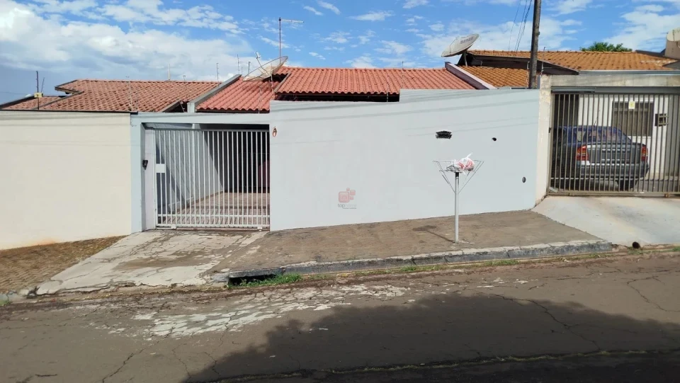 Imagens do imóveis CASA À VENDA AO LADO DO SHOPPING NORTE