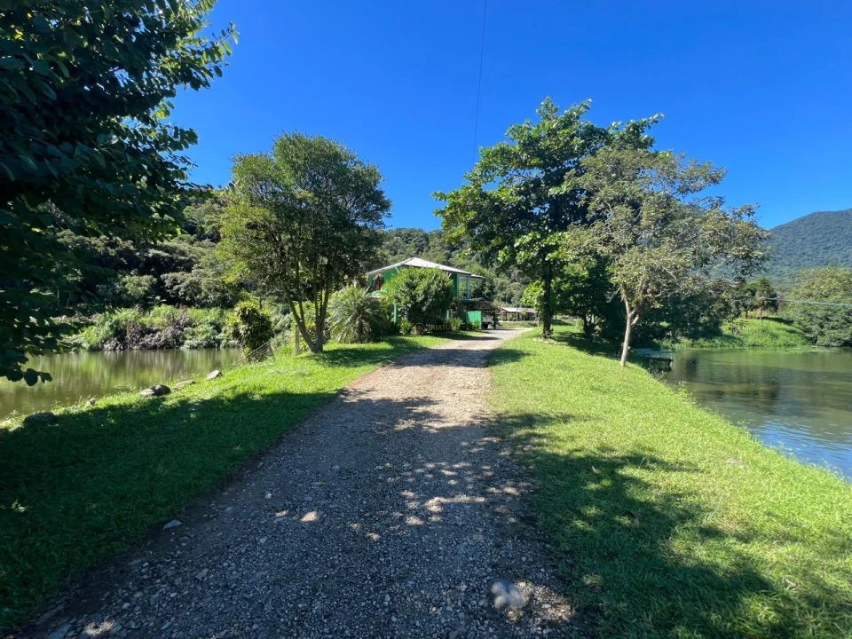 Imagens do imóveis Terreno à Venda na Estrada Rio da Prata (Pirabeiraba)