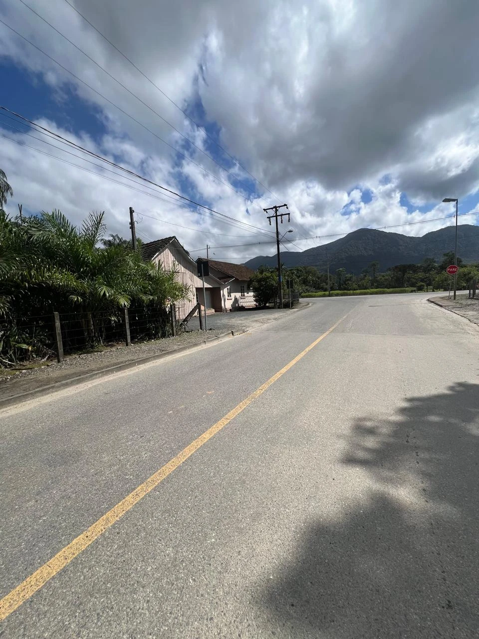 Imagens do imóveis Linda Casa na Rodovia SC- 418 (Pirabeiraba)