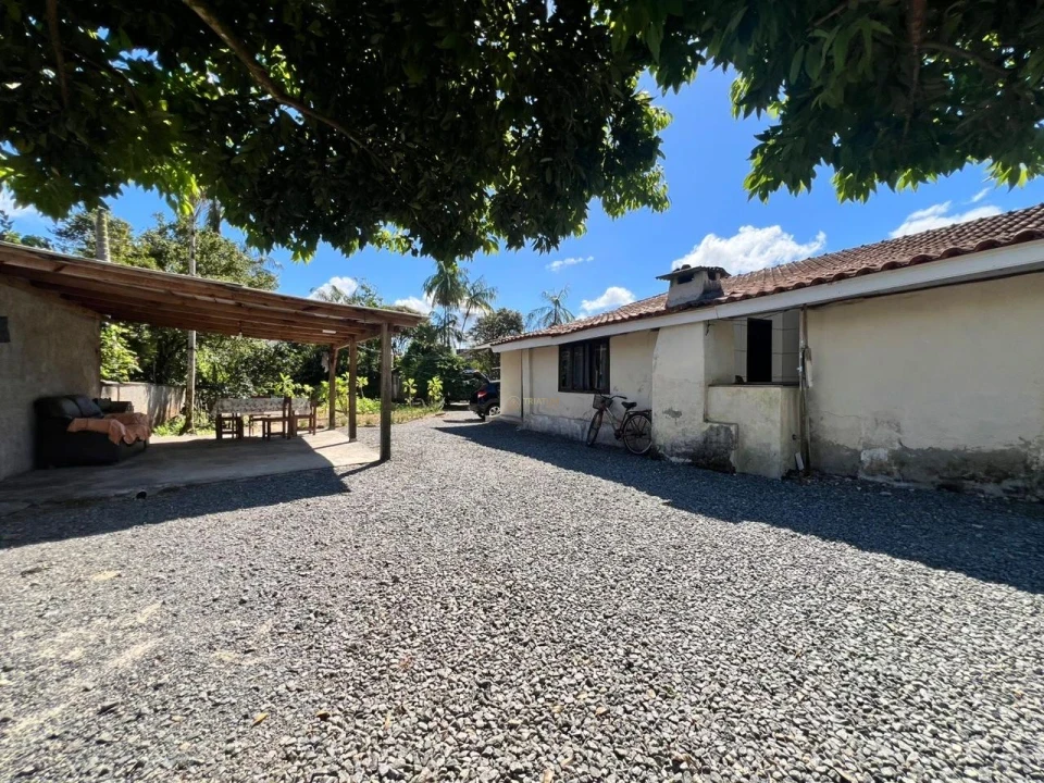 Imagens do imóveis Casa à venda na Estrada Pirabeiraba – Rio Bonito, Joinville