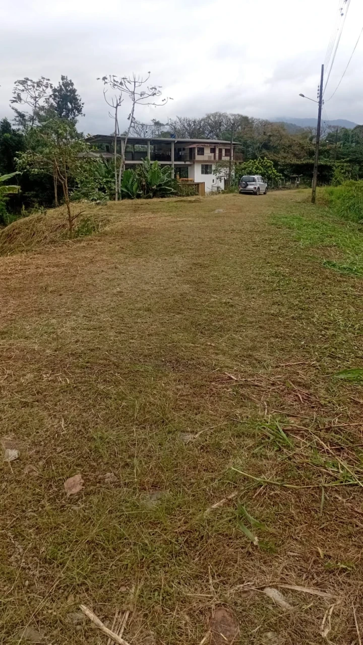 Imagens do imóveis Terreno à Venda no Rio Bonito (Pirabeiraba)