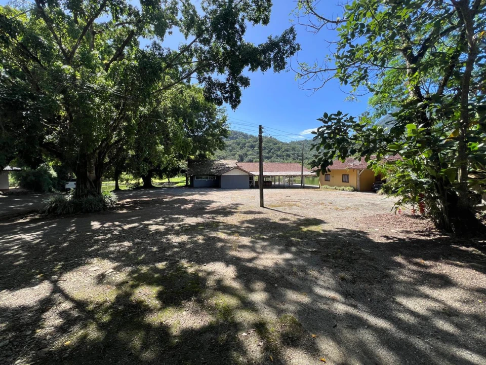 Imagens do imóveis Chácara à Venda Estrada Rio da Prata