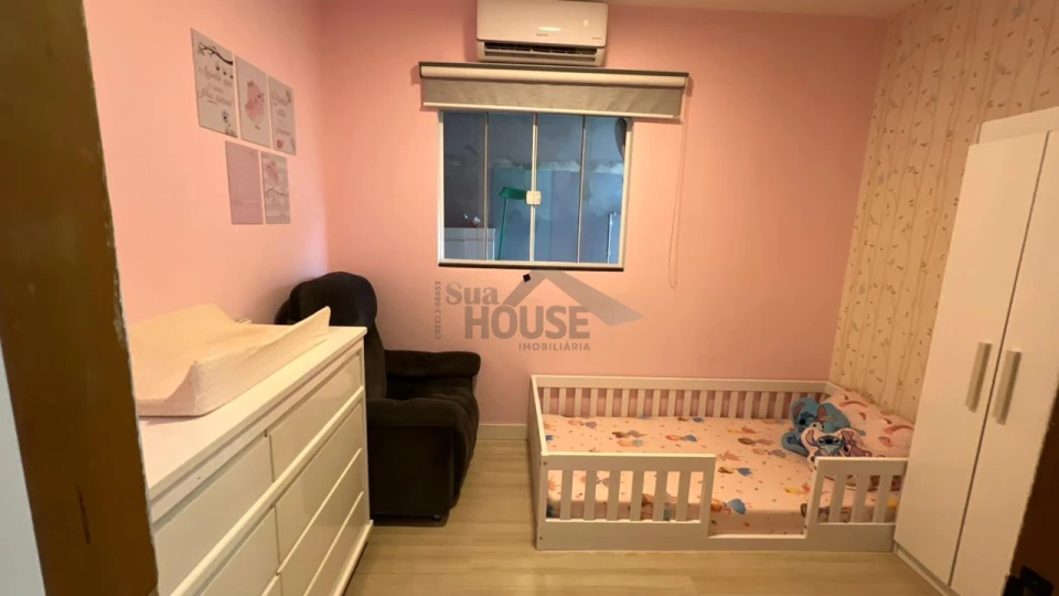 CASA À VENDA MODERNA COM SUÍTE E ÁREA GOURMET – BAIRRO COLUMBIA