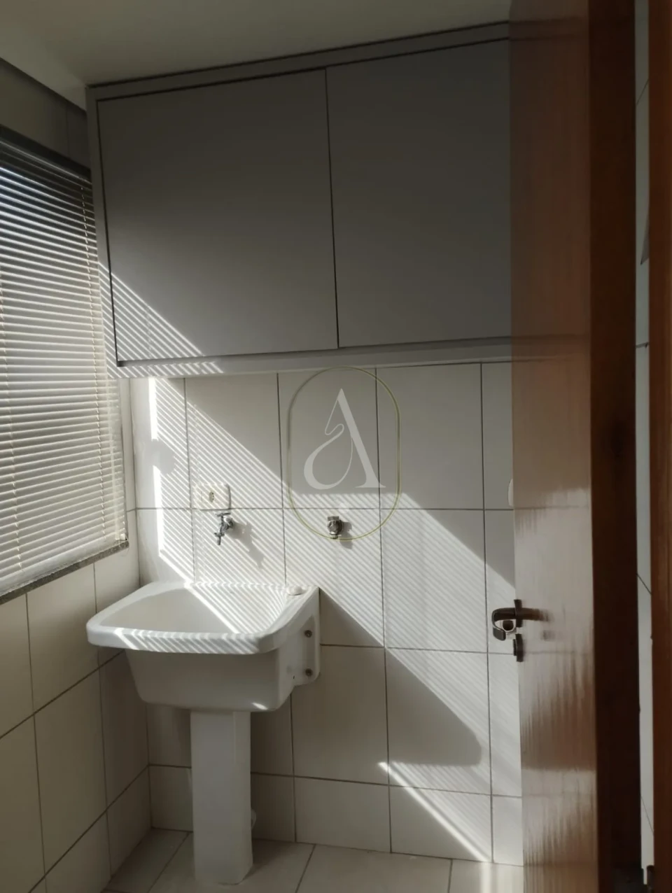 Imagens do imóveis Apartamento a venda no Condomínio D'angelis Semimobiliado!