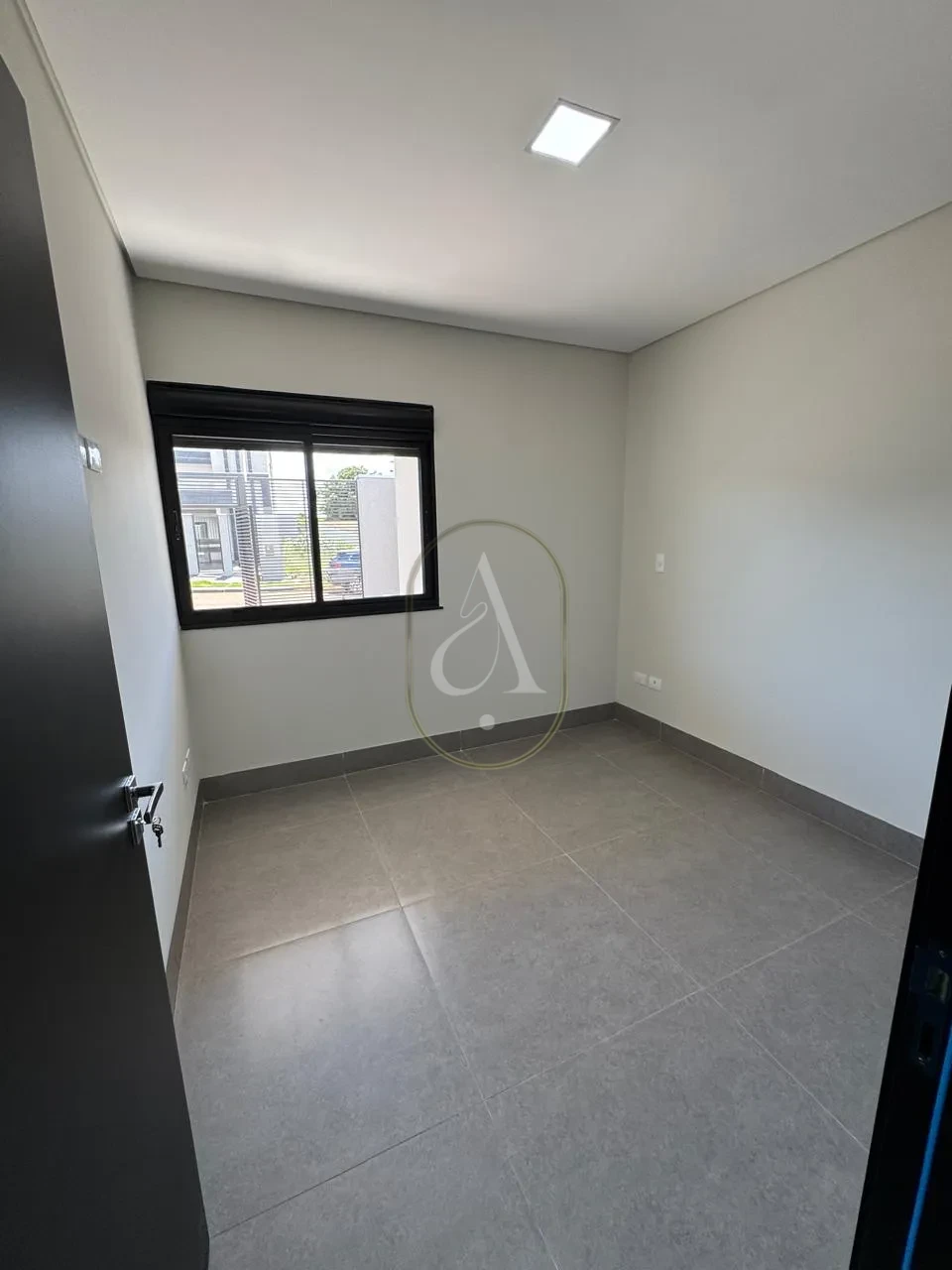 Imagens do imóveis Casa à venda com Piscina, 3 Quartos e suíte no Jardim Mediterrâneo!