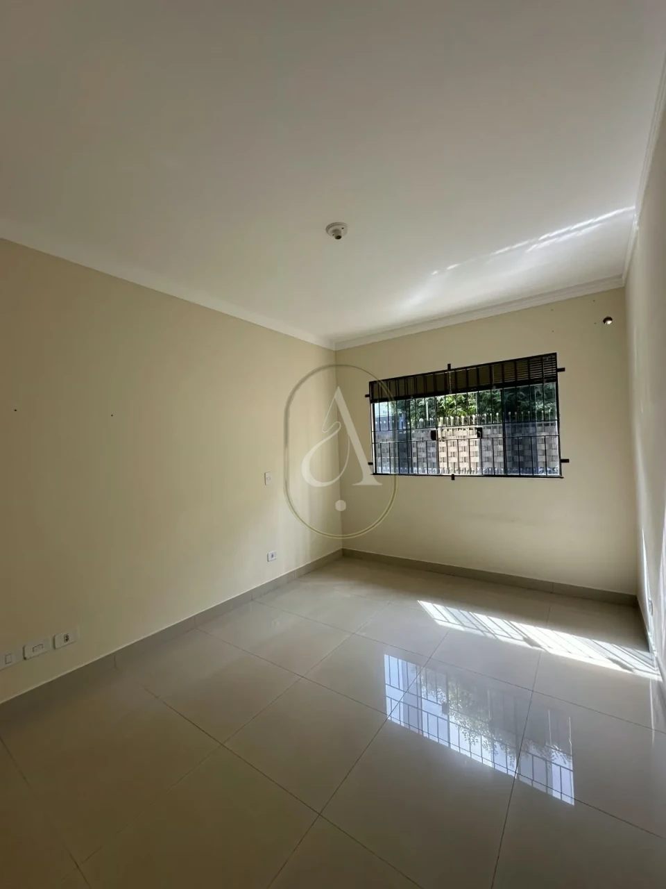 Imagens do imóveis Casa à venda com 3 quartos, sendo 2 suítes no Jardim Monte Rei em Maringá!